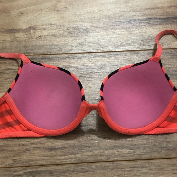 34A Victoria’s Secret PINK demi - Picture 2 of 4